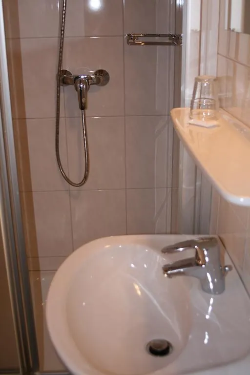 Bed & Breakfast Pension Enzian Saalbach-Hinterglemm